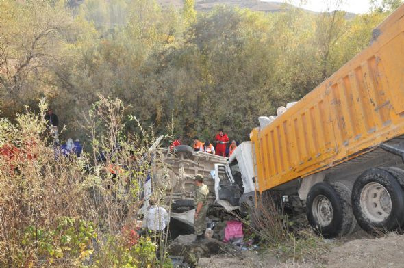 Katliam gibi kaza! 12 ölü 