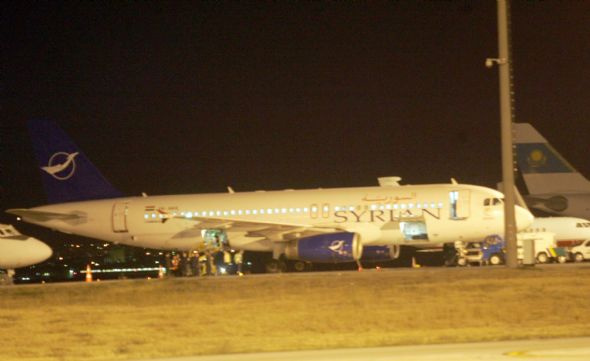Suriye uçağı Ankara'ya indirildi