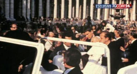 Suikast sırasında Papa'nın içinde bulunduğu o araç!