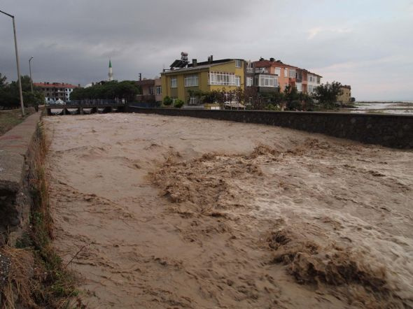 Çanakkale'yi öyle bir sel vurdu ki... 