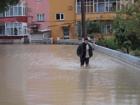 Çanakkale'yi öyle bir sel vurdu ki... 