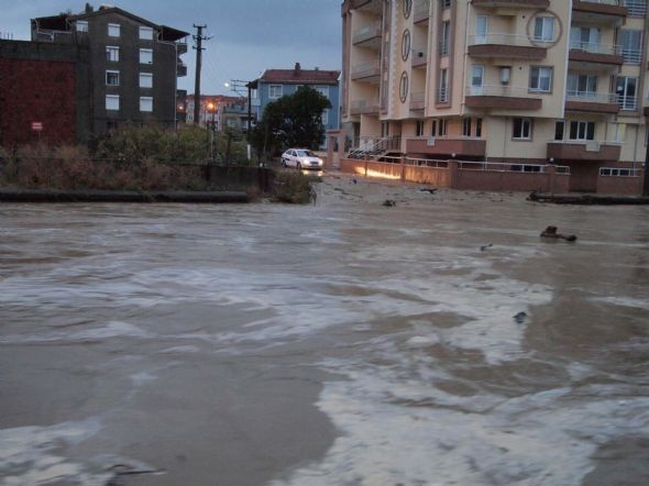 Çanakkale'yi öyle bir sel vurdu ki... 