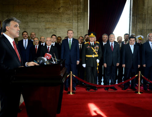 Devlet erkanı Anıtkabir'de!