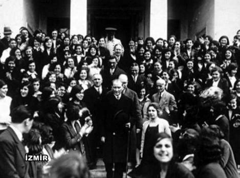 Atatürk'ün ilk kez ortaya çıkan fotoğrafları!