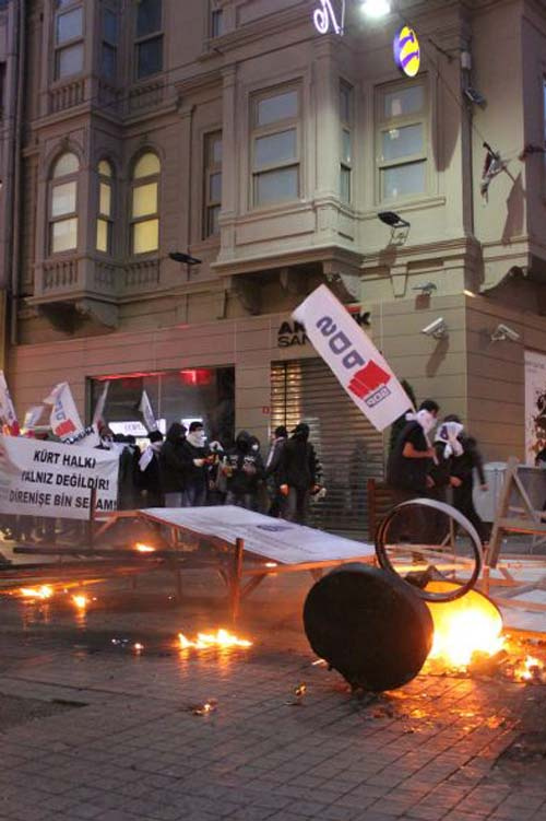  İstiklal Caddesi'nde savaş alanına döndü