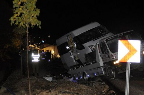 Beton mikseri polisleri ezdi: 6 ölü