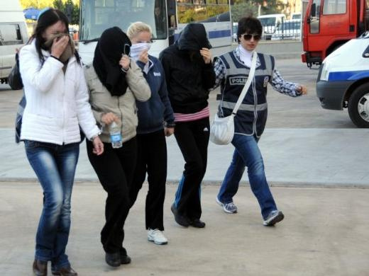 Hayat kadını dayaktan delirdi