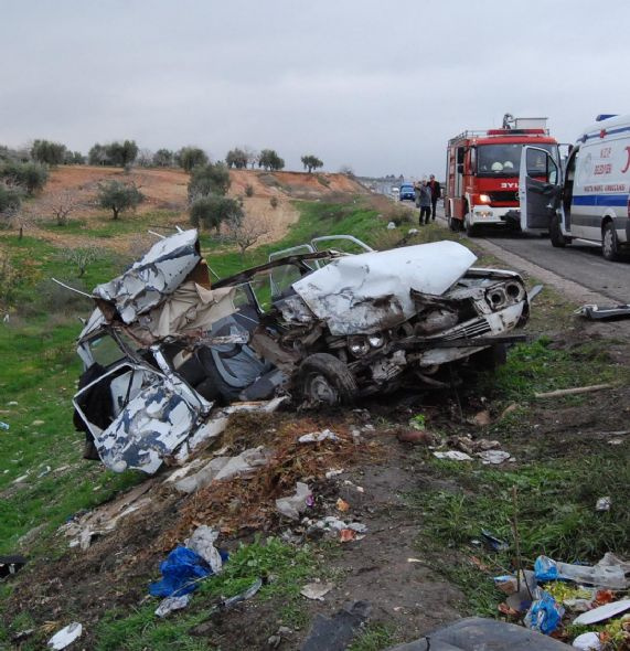 Gaziantep'te feci kaza: 4 ölü 19 yaralı