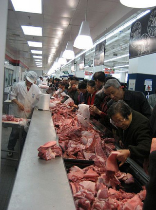 Çinliler domuz burnu bile yiyor