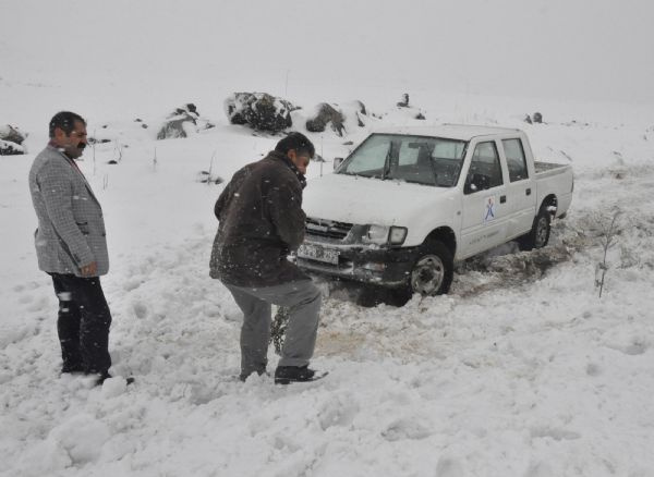 Okul yolundaki bu görüntü yürek sızlattı!