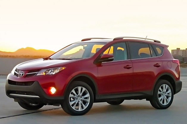 Toyota RAV4 yeni haliyle çok şık