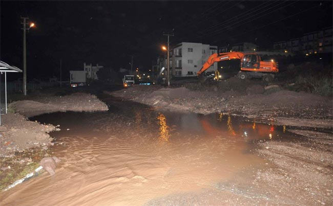 Yarım saatlik yağmur sonrası Bodrum