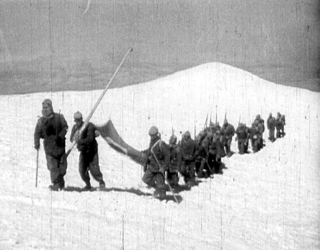 İşte 70 yıl önce Türk askerinin korkusuzluğu