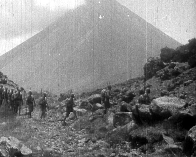 İşte 70 yıl önce Türk askerinin korkusuzluğu