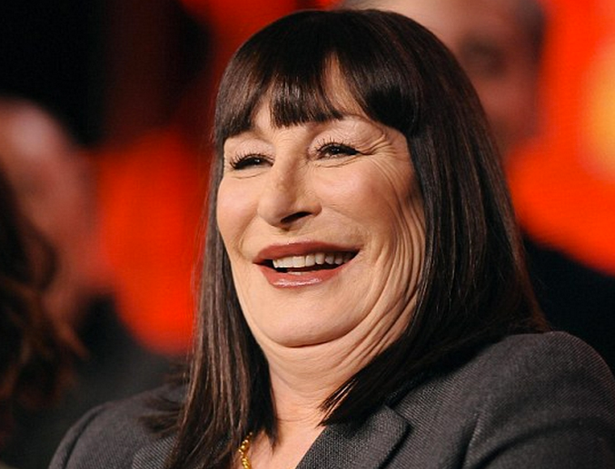 Anjelica Huston gerdirince böyle oldu