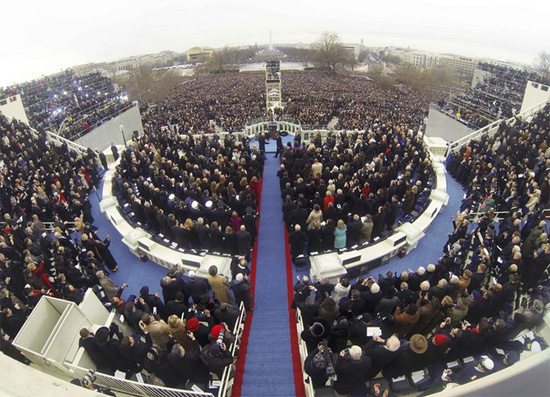 Obama ikinci kez yemin etti