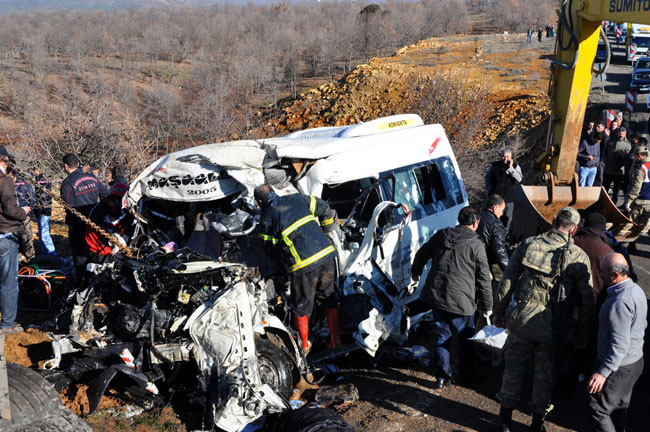 Trafik faciası yürekleri yaktı