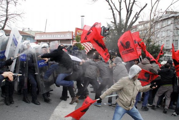 Bozdağ'ı protesto gaz ve cop!