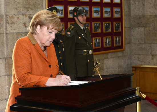 Ankara'dan Merkel geçti