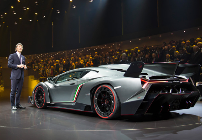 Lamborghini Veneno dudak uçuklattı