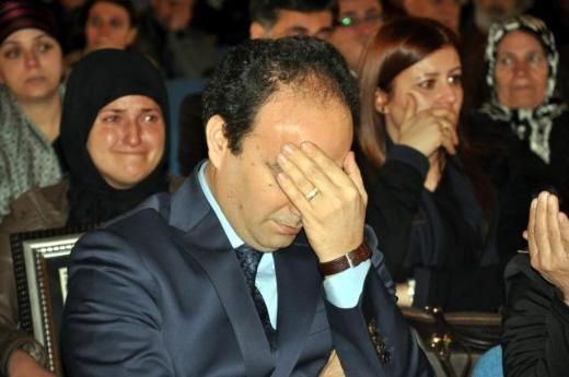 Osman Baydemir hüngür hüngür ağladı
