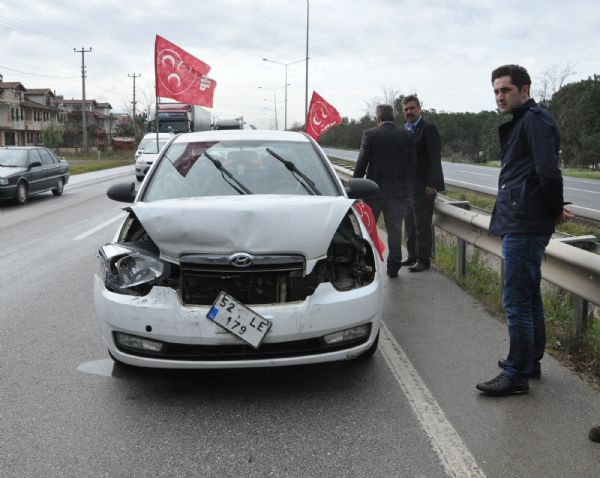 Bahçeli'nin konvoyunda zincirleme kaza