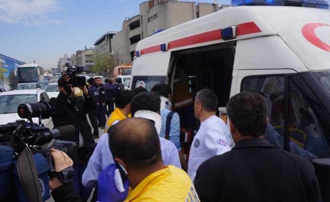 Ankara'da yolcu minibüsü devrildi