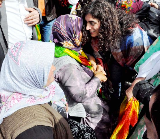 Öcalan'a resmen taptılar