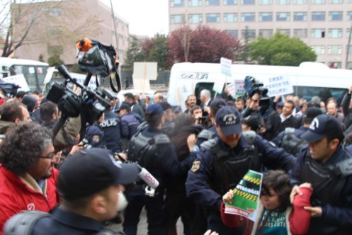 YÖK protestosuna gözaltı