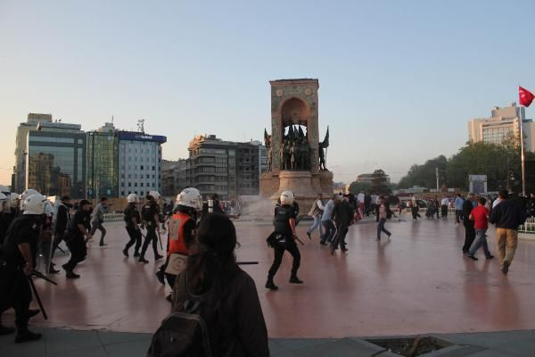 Taksim'de bir müdahale daha