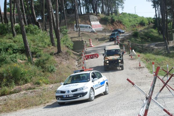 Orgeneral Kıvrıkoğlu Suriye sınırında