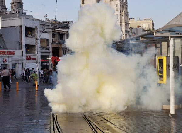 Gezi Parkı'na ikinci şafak baskını