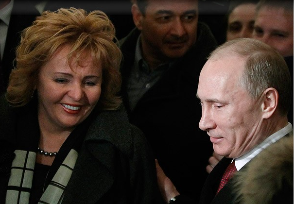 Putin eşinden boşandı