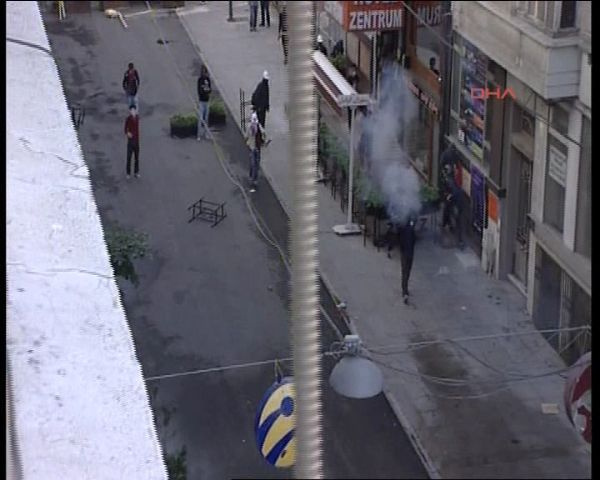 Taksim'e müdahalenin ilk görüntüleri