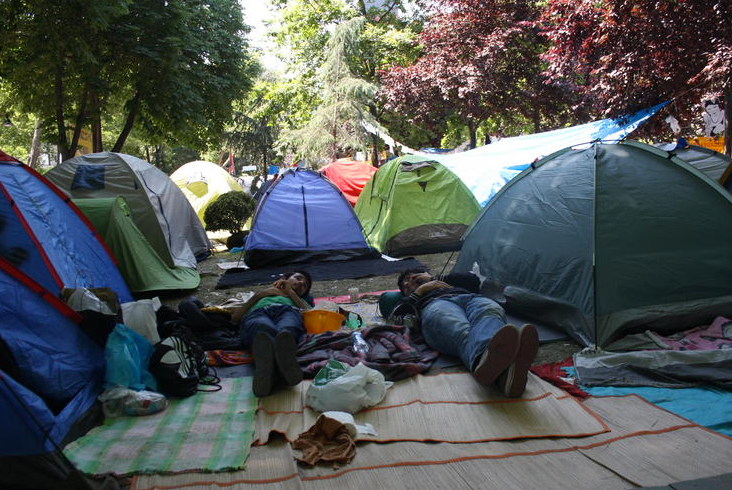 Taksim'in göbeğinde, olaylardan uzak...