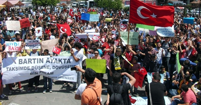 Gezi Parkı eylemcileri kültürlü çıktı!