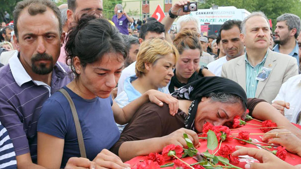 Ethem Sarısülük son yolculuğuna uğurlanıyor...