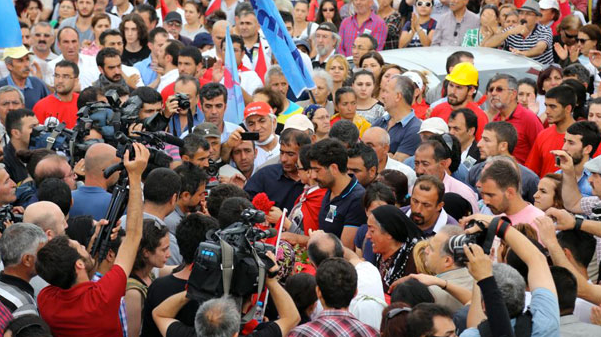 Ethem Sarısülük son yolculuğuna uğurlanıyor...