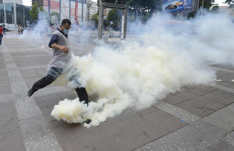 Gezi olayları son 24 saatten en sıcak kareler