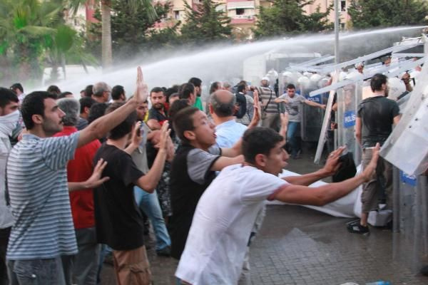 Gezi Parkı müdahalesi:6 yaralı 