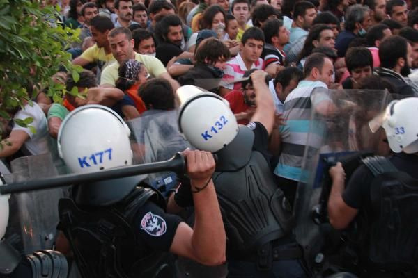 Gezi Parkı müdahalesi:6 yaralı 