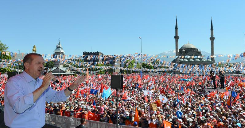 Başbakan'ın Kayseri mitingi coşkulu geçti...