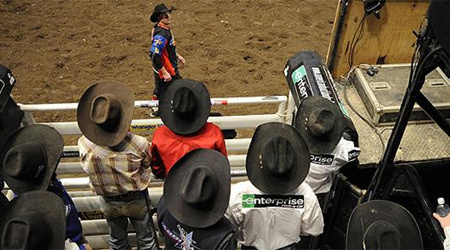 Rodeo gösterileri nefes kesti