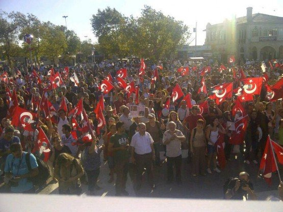 Kadıköy'de Ergenekon protestosu