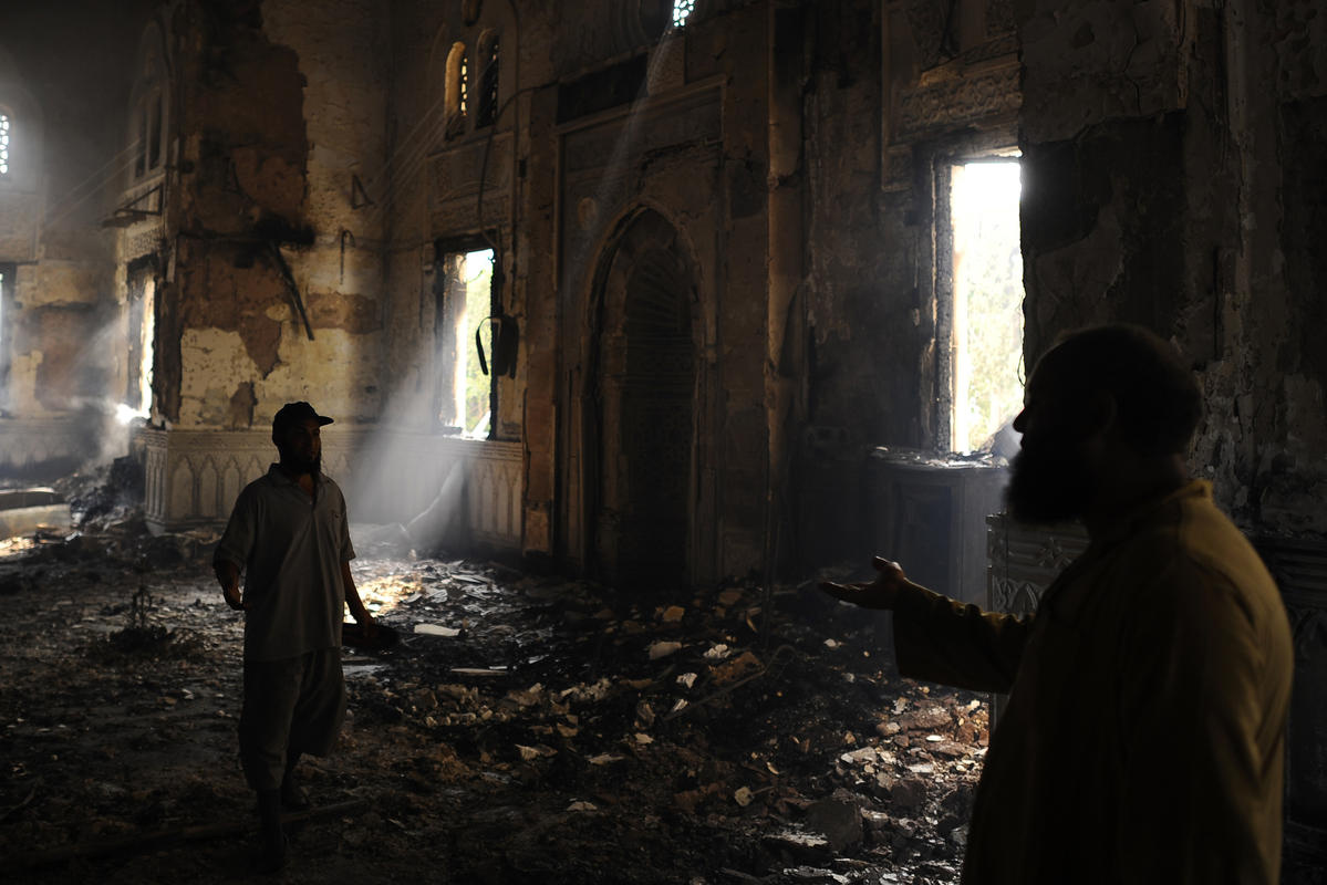 Rabiatul Adeviye Camii yakıldı