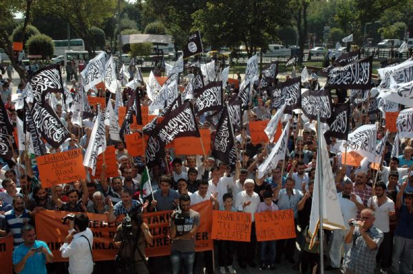 Mısır protestosunda tartışılacak pankartlar