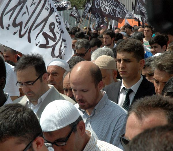 Mısır protestosunda tartışılacak pankartlar