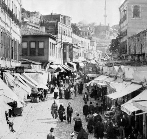 100 yıl öncesinde İstanbul'da hayat