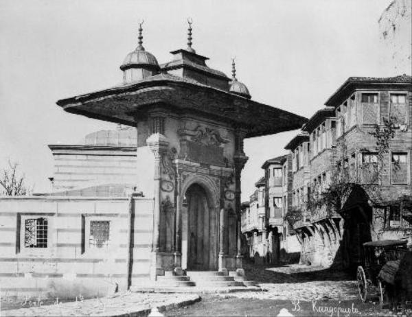 100 yıl öncesinde İstanbul'da hayat