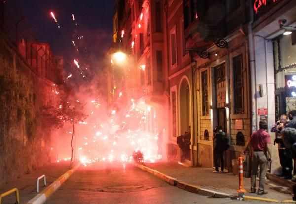 Taksim'de olaylı gece